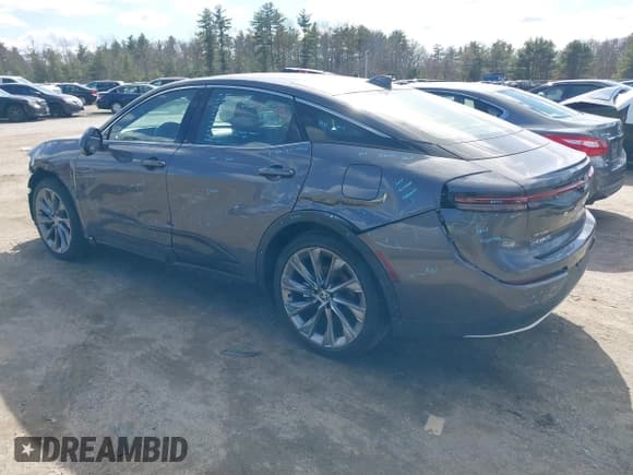 ✅ 2024 Toyota Crown XLE • VIN: JTDAAAAF3R3030244 • Lot: 41847152. Wystawiony na IAAI z przebiegiem 18 676 mil. Bezpłatny archiwum sprzedaży aukcyjnych z USA i szczegółowy raport historii pojazdu na DreamBid. Zdjęcie 3.