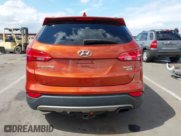 ✅ 2014 Hyundai Santa Fe • VIN: 5XYZUDLB4EG138898 • Lot: 42196491. Listed on IAAI with Not provided. Free auction sales archive from the USA and detailed vehicle history report at DreamBid. Image 16.