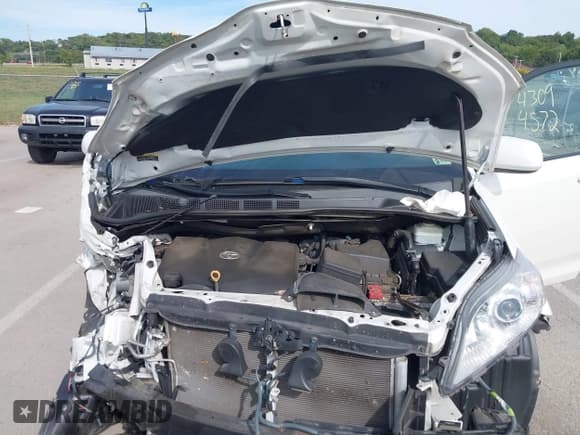 ✅ 2020 Toyota Sienna XLE • VIN: 5TDYZ3DC5LS037710 • Lot: 43094572. Listed on IAAI with 88,138 mi. Free auction sales archive from the USA and detailed vehicle history report at DreamBid. Image 10.