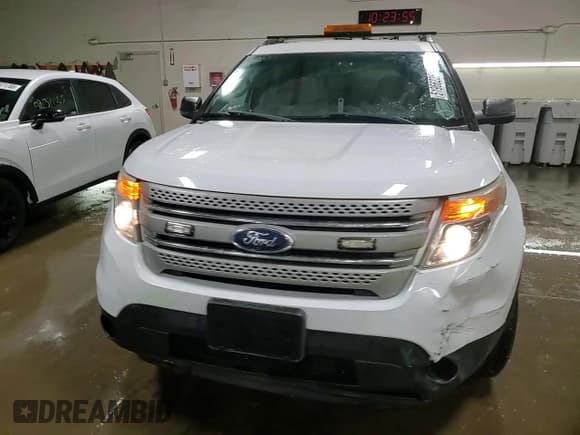 ✅ 2015 Ford Explorer • VIN: 1FM5K8B87FGA87702 • Lot: 51966235. Wystawiony na Copart z przebiegiem 131 940 mil. Bezpłatny archiwum sprzedaży aukcyjnych z USA i szczegółowy raport historii pojazdu na DreamBid. Zdjęcie 14.