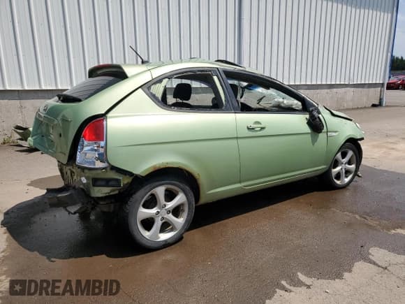 ✅ 2011 Hyundai Accent L • VIN: KMHCN3BC0BU189375 • Lot: 63634715. Listed on Copart with 197,540 mi. Free auction sales archive from the USA and detailed vehicle history report at DreamBid. Image 3.