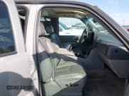 ✅ 2006 Chevrolet Suburban LS 1WT • VIN: 1GNEC16Z86J131163 • Lot: 42345045. Listed on IAAI with 211,272 mi. Free auction sales archive from the USA and detailed vehicle history report at DreamBid. Image 5.