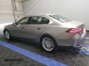 ✅ 2024 BMW 5 Series 530i • VIN: WBA43FJ03RCR71576 • Лот: 71856374. Опубликован ранее на Copart с пробегом 18 994 миль. Бесплатный доступ к архиву аукционных продаж из США и подробный отчёт об истории автомобиля на DreamBid. Изображение 2.