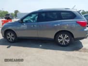 ✅ 2018 Nissan Pathfinder S • VIN: 5N1DR2MN0JC613157 • Лот: 42074018. Опубликован ранее на IAAI с пробегом 147 840 миль. Бесплатный доступ к архиву аукционных продаж из США и подробный отчёт об истории автомобиля на DreamBid. Изображение 14.