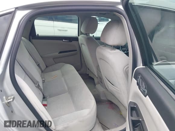 ✅ 2014 Chevrolet Impala LS • VIN: 2G1WA5E35E1109940 • Lot: 42925986. Wystawiony na IAAI z przebiegiem 202 956 mil. Bezpłatny archiwum sprzedaży aukcyjnych z USA i szczegółowy raport historii pojazdu na DreamBid. Zdjęcie 8.