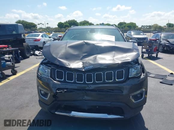 ✅ 2019 Jeep Compass Limited • VIN: 3C4NJCCB2KT660077 • Lot: 42287447. Listed on IAAI with 58,061 mi. Free auction sales archive from the USA and detailed vehicle history report at DreamBid. Image 12.