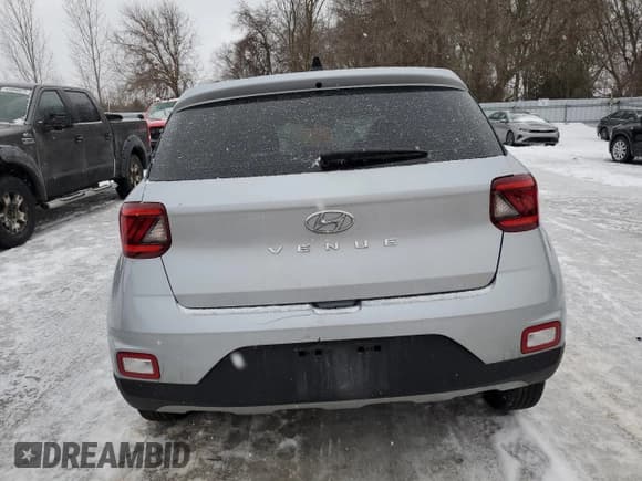 ✅ 2022 Hyundai Venue SE • VIN: KMHRB8A35NU188633 • Lot: 43449445. Listed on Copart with Not provided. Free auction sales archive from the USA and detailed vehicle history report at DreamBid. Image 6.