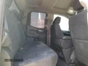 ✅ 2020 Chevrolet Silverado 1500 LT • VIN: 1GCRWCED0LZ356368 • Lot: 74044584. Wystawiony na Copart z przebiegiem 128 794 mil. Bezpłatny archiwum sprzedaży aukcyjnych z USA i szczegółowy raport historii pojazdu na DreamBid. Zdjęcie 11.