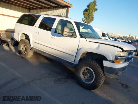 ✅ 2001 Chevrolet Suburban LT • VIN: 1GNFK16T11J220102 • Лот: 43537946. Опубликован ранее на IAAI с пробегом Не указан. Бесплатный доступ к архиву аукционных продаж из США и подробный отчёт об истории автомобиля на DreamBid. Изображение 1.