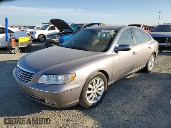 ✅ 2007 Hyundai Azera SE • VIN: KMHFC46F47A181897 • Лот: 76106303. Размещён на Copart с пробегом 39 959 миль миль. Получите бесплатный доступ к архиву аукционных продаж из США и посмотрите подробный отчёт об истории автомобиля на DreamBid. Изображение 1.