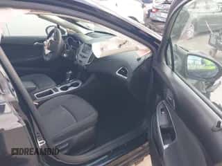 2016 Chevrolet Cruze LS с VIN 1G1BC5SM2G7258267, выставлен на аукционе IAAI как лот 43315953 с пробегом 104 090 миль миль и . История ставок и продаж доступна на DreamBid. Изображение 5.