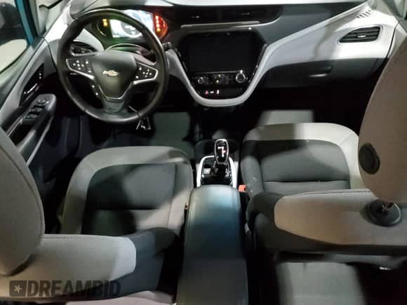 2020 Chevrolet Bolt EV LT z VIN 1G1FY6S07L4145044, wystawiony jako Copart lot #80661713 z przebiegiem 49 100 mil mil oraz . Historia ofert i sprzedaży dostępna na DreamBid. Obrazek 8.