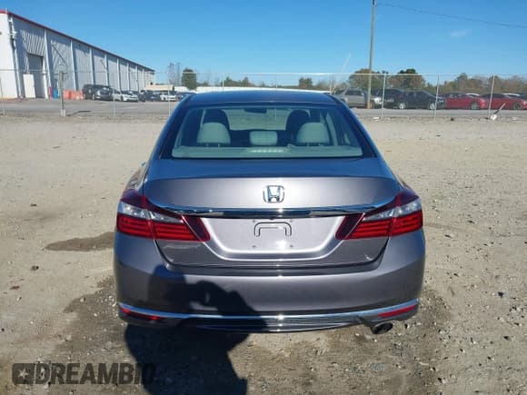 ✅ 2016 Honda Accord LX • VIN: 1HGCR2F38GA194380 • Lot: 43671730. Listed on IAAI with 112,961 mi. Free auction sales archive from the USA and detailed vehicle history report at DreamBid. Image 17.