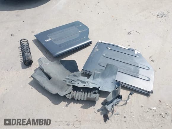 ✅ 2017 Jeep Wrangler Unlimited Rubicon Recon • VIN: 1C4BJWFG2HL701727 • Lot: 43158157. Listed on IAAI with 159,054 mi. Free auction sales archive from the USA and detailed vehicle history report at DreamBid. Image 12.