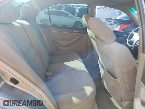 ✅ 2005 Honda Civic LX • VIN: 2HGES156X5H552158 • Lot: 43053365. Wystawiony na Copart z przebiegiem 253 078 mil. Bezpłatny archiwum sprzedaży aukcyjnych z USA i szczegółowy raport historii pojazdu na DreamBid. Zdjęcie 10.