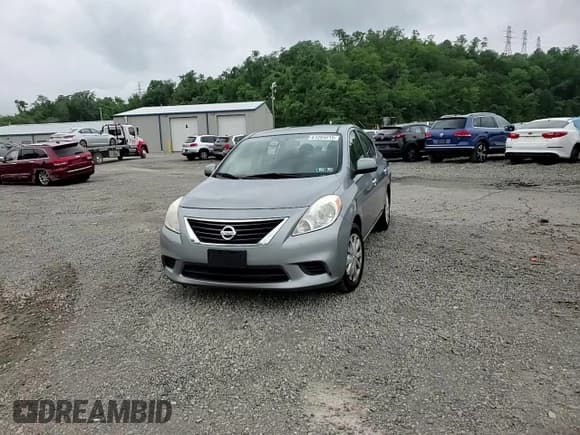 ✅ 2013 Nissan Versa SL • VIN: 3N1CN7AP5DL893328 • Lot: 61205015. Wystawiony na Copart z przebiegiem 99 376 mil. Bezpłatny archiwum sprzedaży aukcyjnych z USA i szczegółowy raport historii pojazdu na DreamBid. Zdjęcie 13.