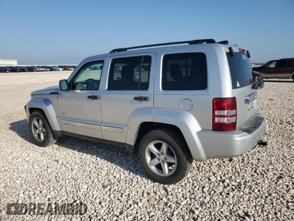✅ 2012 Jeep Liberty Sport Latitude • VIN: 1C4PJLAK5CW179327 • Лот: 56317415. Опубликован ранее на Copart с пробегом 132 645 миль. Бесплатный доступ к архиву аукционных продаж из США и подробный отчёт об истории автомобиля на DreamBid. Изображение 2.