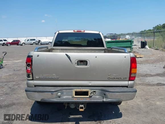 1999 Chevrolet Silverado 1500 LS с VIN 1GCEK19T9XE145022, выставлен на аукционе IAAI как лот 43192196 с пробегом 338 780 миль миль и . История ставок и продаж доступна на DreamBid. Изображение 15.