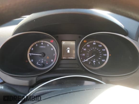 ✅ 2018 Hyundai Santa Fe 2.4L • VIN: 5XYZT3LB8JG572765 • Lot: 90464505. Listed on Copart with 113,756 mi. Free auction sales archive from the USA and detailed vehicle history report at DreamBid. Image 9.