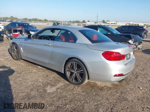 ✅ 2019 BMW 4 Series 430i • VIN: WBA4Z1C57KEE44535 • Lot: 41618169. Listed on IAAI with 39,507 mi. Free auction sales archive from the USA and detailed vehicle history report at DreamBid. Image 3.