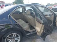 ✅ 2012 Mercedes-Benz C 300 Sport • VIN: WDDGF8BB6CR192668 • Лот: 42969926. Опубликован ранее на IAAI с пробегом 171 175 миль. Бесплатный доступ к архиву аукционных продаж из США и подробный отчёт об истории автомобиля на DreamBid. Изображение 8.