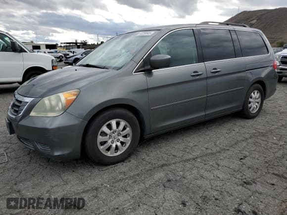 ✅ 2008 Honda Odyssey EX • VIN: 5FNRL384X8B057584 • Lot: 93259345. Wystawiony na Copart z przebiegiem 152 456 mil. Bezpłatny archiwum sprzedaży aukcyjnych z USA i szczegółowy raport historii pojazdu na DreamBid. Zdjęcie 1.