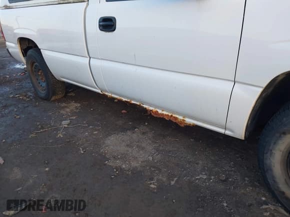 ✅ 2007 Chevrolet Silverado 1500 Work Truck • VIN: 1GCEC14X97Z170762 • Лот: 43758756. Опубликован ранее на IAAI с пробегом 81 058 миль. Бесплатный доступ к архиву аукционных продаж из США и подробный отчёт об истории автомобиля на DreamBid. Изображение 6.