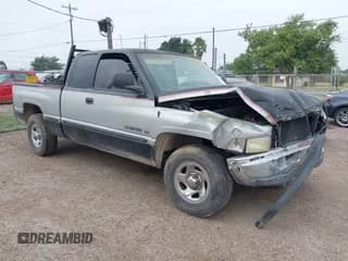 ✅ 1998 Dodge 1500 • VIN: 1B7HC13Z9WJ162190 • Lot: 39350526. Wystawiony na IAAI z przebiegiem Nie podano. Bezpłatny archiwum sprzedaży aukcyjnych z USA i szczegółowy raport historii pojazdu na DreamBid. Zdjęcie 1.