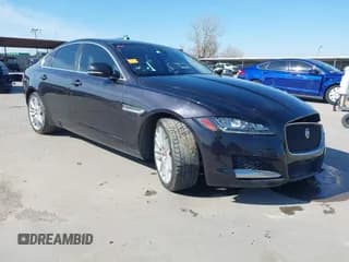 ✅ 2016 Jaguar XF 35t Prestige • VIN: SAJBK4BV2GCY13322 • Lot: 41383249. Wystawiony na IAAI z przebiegiem 60 602 mil. Bezpłatny archiwum sprzedaży aukcyjnych z USA i szczegółowy raport historii pojazdu na DreamBid. Zdjęcie 1.