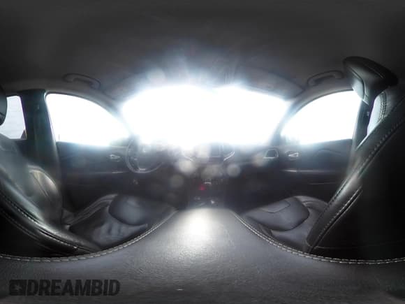 ✅ 2020 Jeep Cherokee Limited • VIN: 1C4PJMDX8LD608114 • Lot: 42381680. Wystawiony na IAAI z przebiegiem 85 977 mil. Bezpłatny archiwum sprzedaży aukcyjnych z USA i szczegółowy raport historii pojazdu na DreamBid. Zdjęcie 18.