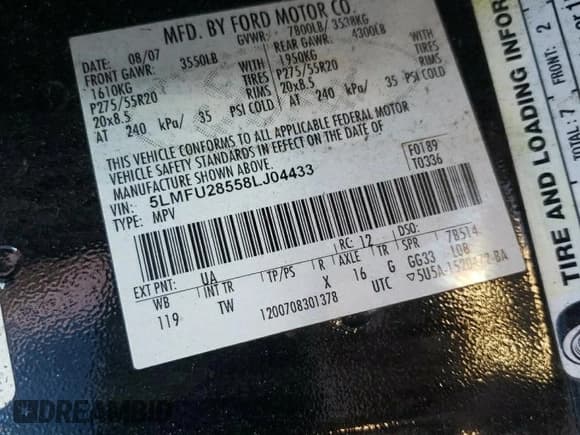 ✅ 2008 Lincoln Navigator • VIN: 5LMFU28558LJ04433 • Lot: 82548915. Wystawiony na Copart z przebiegiem 215 975 mil. Bezpłatny archiwum sprzedaży aukcyjnych z USA i szczegółowy raport historii pojazdu na DreamBid. Zdjęcie 13.