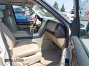 ✅ 2006 Lincoln Navigator Luxury • VIN: 5LMFU28566LJ23134 • Lot: 42705193. Wystawiony na IAAI z przebiegiem 131 355 mil. Bezpłatny archiwum sprzedaży aukcyjnych z USA i szczegółowy raport historii pojazdu na DreamBid. Zdjęcie 5.