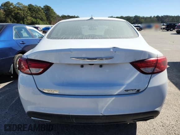 ✅ 2016 Chrysler 200 S • VIN: 1C3CCCBG5GN108826 • Lot: 92362825. Wystawiony na Copart z przebiegiem 135 095 mil. Bezpłatny archiwum sprzedaży aukcyjnych z USA i szczegółowy raport historii pojazdu na DreamBid. Zdjęcie 6.