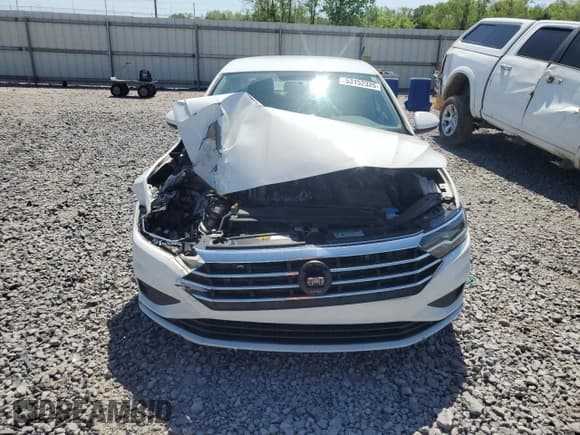 ✅ 2019 Volkswagen Jetta S • VIN: 3VWC57BU5KM111602 • Lot: 53152325. Listed on Copart with 64,679 mi. Free auction sales archive from the USA and detailed vehicle history report at DreamBid. Image 5.