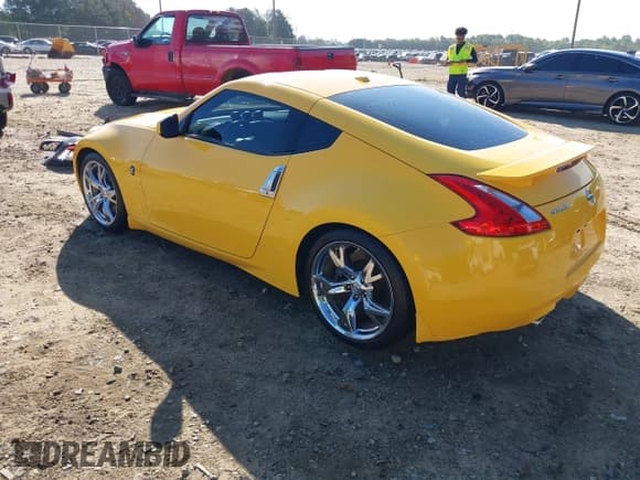 ✅ 2009 Nissan 370Z • VIN: JN1AZ44E69M403769 • Lot: 42188735. Listed on IAAI with 57,299 mi. Free auction sales archive from the USA and detailed vehicle history report at DreamBid. Image 3.