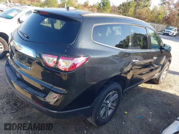 ✅ 2016 Chevrolet Traverse LT • VIN: 1GNKRGKD9GJ349323 • Lot: 43678989. Listed on IAAI with 130,010 mi. Free auction sales archive from the USA and detailed vehicle history report at DreamBid. Image 4.