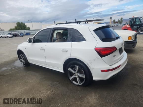 ✅ 2017 Audi Q5 Premium Plus • VIN: WA1D7AFP0HA001446 • Lot: 57008345. Listed on Copart with 66,527 mi. Free auction sales archive from the USA and detailed vehicle history report at DreamBid. Image 2.