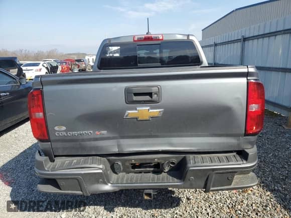 2020 Chevrolet Colorado 2WD Z71 with VIN 1GCGSDEN1L1170631, listed as a Copart auction lot 44032435 with 102,766 mi miles and Salvage title. Bid and sale history available at DreamBid. Image 6.