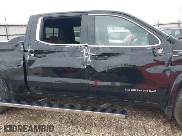 ✅ 2023 GMC Sierra 1500 Denali Ultimate • VIN: 1GTUUHEL3PZ268036 • Лот: 41933675. Опубликован ранее на IAAI с пробегом 17 509 миль. Бесплатный доступ к архиву аукционных продаж из США и подробный отчёт об истории автомобиля на DreamBid. Изображение 14.