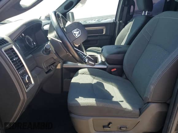 2021 Ram 1500 Warlock z VIN 1C6RR6GG9MS594138, wystawiony jako Copart lot #61835364 z przebiegiem 52 116 mil mil oraz Szkoda całkowita • Salvage title. Historia ofert i sprzedaży dostępna na DreamBid. Obrazek 7.