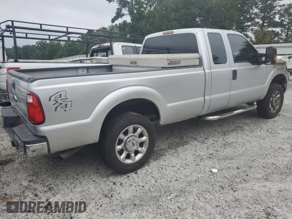 ✅ 2014 Ford F-250 XL • VIN: 1FT7X2B61EEB65220 • Lot: 69599245. Listed on Copart with Not provided. Free auction sales archive from the USA and detailed vehicle history report at DreamBid. Image 3.