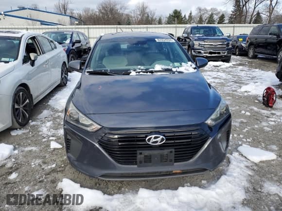 ✅ 2017 Hyundai Ioniq Blue • VIN: KMHC65LC6HU024821 • Lot: 82654934. Wystawiony na Copart z przebiegiem 111 518 mil. Bezpłatny archiwum sprzedaży aukcyjnych z USA i szczegółowy raport historii pojazdu na DreamBid. Zdjęcie 5.