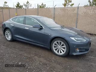 ✅ 2019 Tesla Model S 75D • VIN: 5YJSA1E25KF303883 • Lot: 41573912. Listed on IAAI with 54,429 mi. Free auction sales archive from the USA and detailed vehicle history report at DreamBid. Image 1.