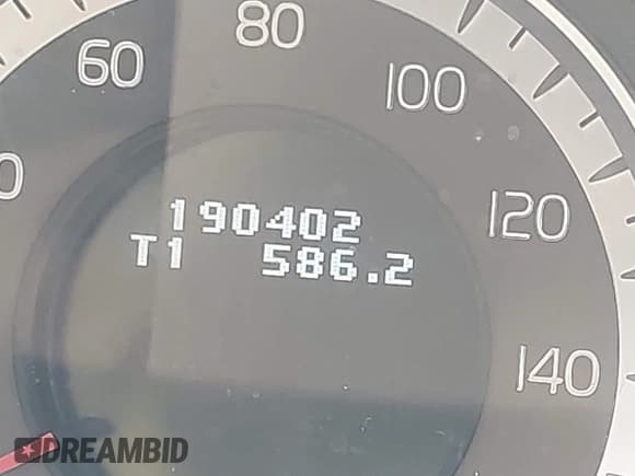 ✅ 2012 Volvo XC60 PZEV • VIN: YV4940DZ4C2303101 • Lot: 42578022. Wystawiony na IAAI z przebiegiem 190 402 mil. Bezpłatny archiwum sprzedaży aukcyjnych z USA i szczegółowy raport historii pojazdu na DreamBid. Zdjęcie 15.