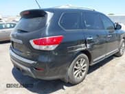 ✅ 2014 Nissan Pathfinder SV • VIN: 5N1AR2MMXEC684429 • Lot: 42233673. Listed on IAAI with 135,593 mi. Free auction sales archive from the USA and detailed vehicle history report at DreamBid. Image 4.