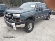 ✅ 2006 Chevrolet Silverado 2500HD LT1 • VIN: 1GCHK23U86F181748 • Lot: 41794661. Listed on IAAI with 204,496 mi. Free auction sales archive from the USA and detailed vehicle history report at DreamBid. Image 2.