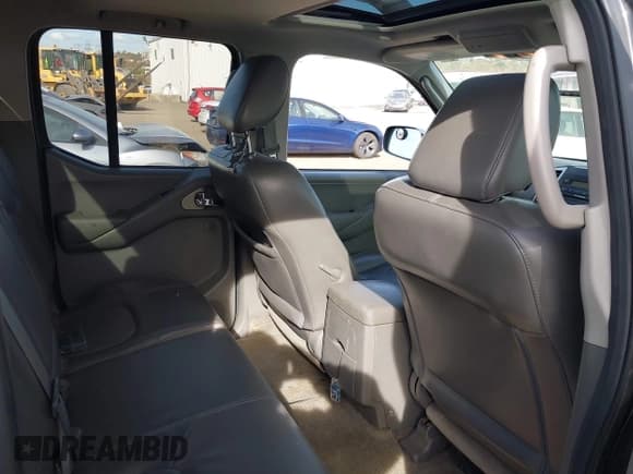 ✅ 2011 Nissan Frontier Pro-4X • VIN: 1N6AD0EV5BC442204 • Lot: 43482225. Listed on IAAI with 177,990 mi. Free auction sales archive from the USA and detailed vehicle history report at DreamBid. Image 8.