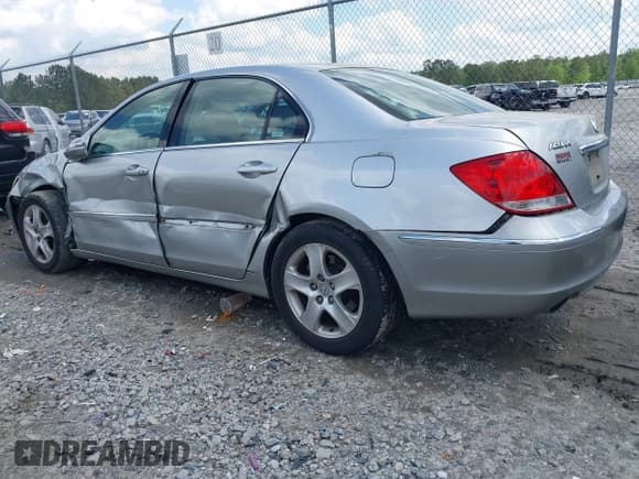 ✅ 2007 Acura RL Technology • VIN: JH4KB16637C001297 • Лот: 41991707. Опубликован ранее на IAAI с пробегом 128 000 миль. Бесплатный доступ к архиву аукционных продаж из США и подробный отчёт об истории автомобиля на DreamBid. Изображение 3.