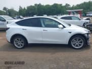 ✅ 2023 Tesla Model Y Long Range • VIN: 7SAYGDEEXPF617236 • Lot: 42907886. Wystawiony na IAAI z przebiegiem 46 407 mil. Bezpłatny archiwum sprzedaży aukcyjnych z USA i szczegółowy raport historii pojazdu na DreamBid. Zdjęcie 13.