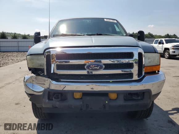 ✅ 2001 Ford Excursion XLT • VIN: 1FMNU41S11ED30084 • Lot: 65481305. Wystawiony na Copart z przebiegiem 122 276 mil. Bezpłatny archiwum sprzedaży aukcyjnych z USA i szczegółowy raport historii pojazdu na DreamBid. Zdjęcie 5.